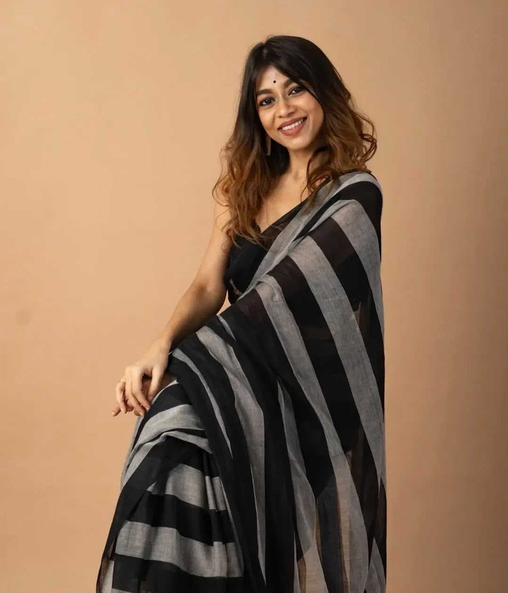 Naarira 404KESH556 Cotton Fancy Sarees