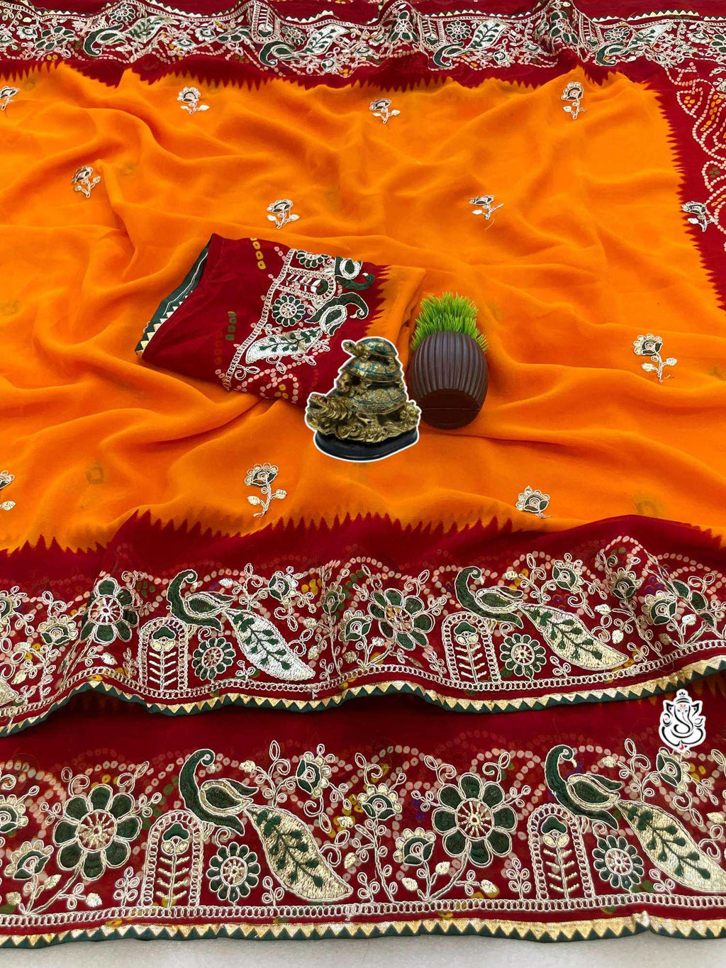 Naarira Aradhika Georgette Saree
