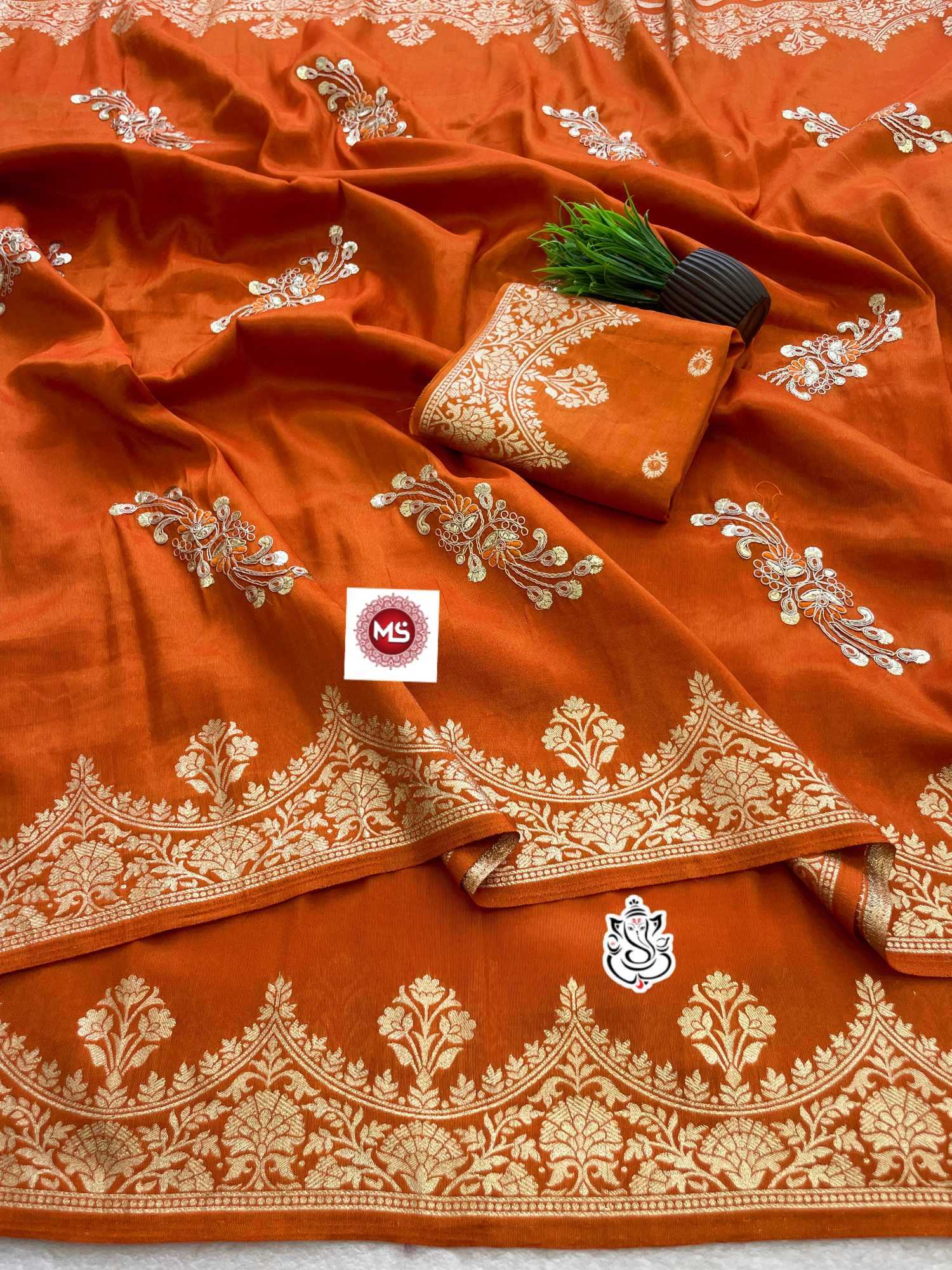 Naarira Archanika Viscose Tant Sarees