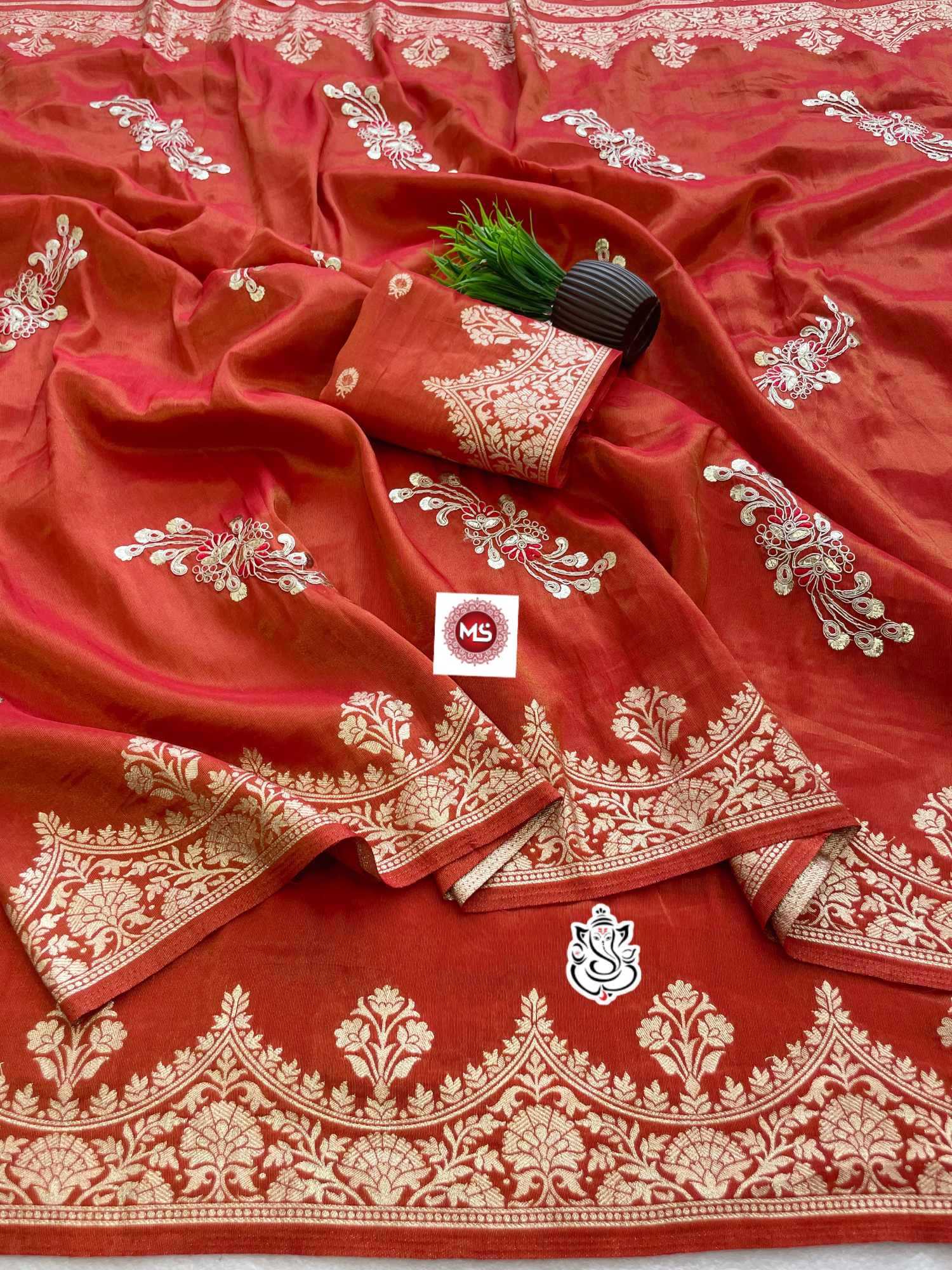 Naarira Archanika Viscose Tant Sarees