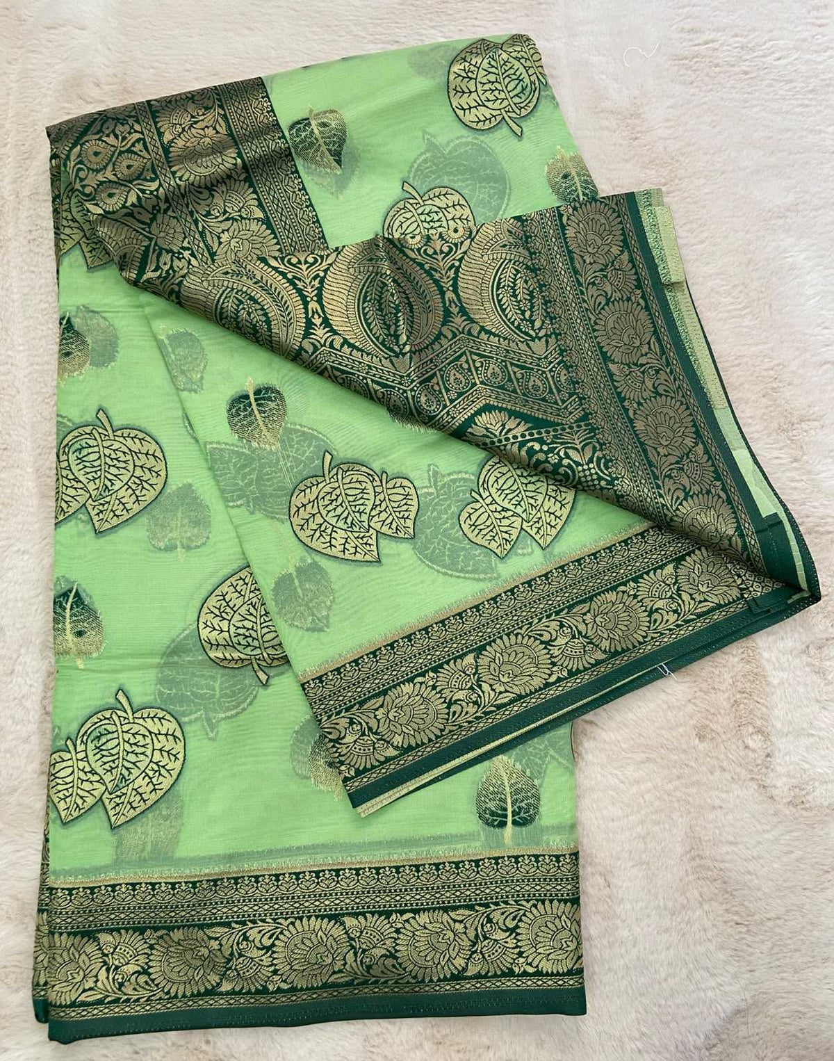 Naarira KESH140 Aadya Organza Designer Sarees