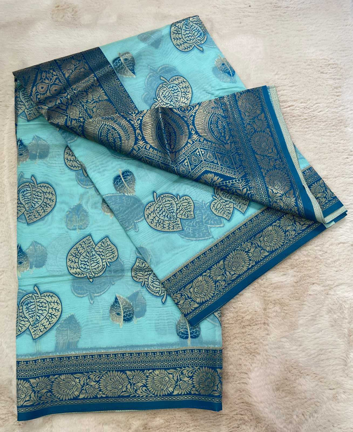 Naarira KESH140 Aadya Organza Designer Sarees
