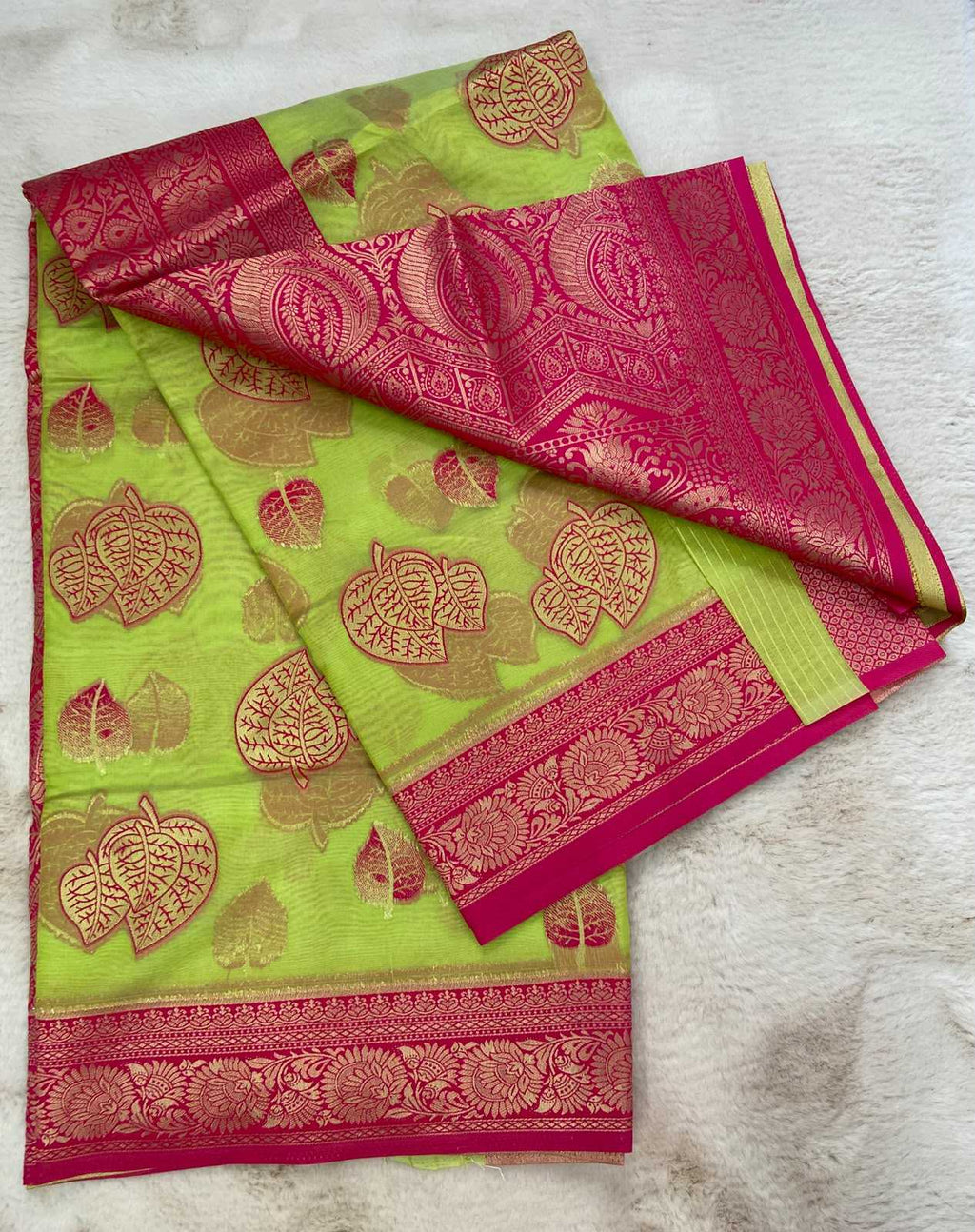 Naarira KESH140 Aadya Organza Designer Sarees