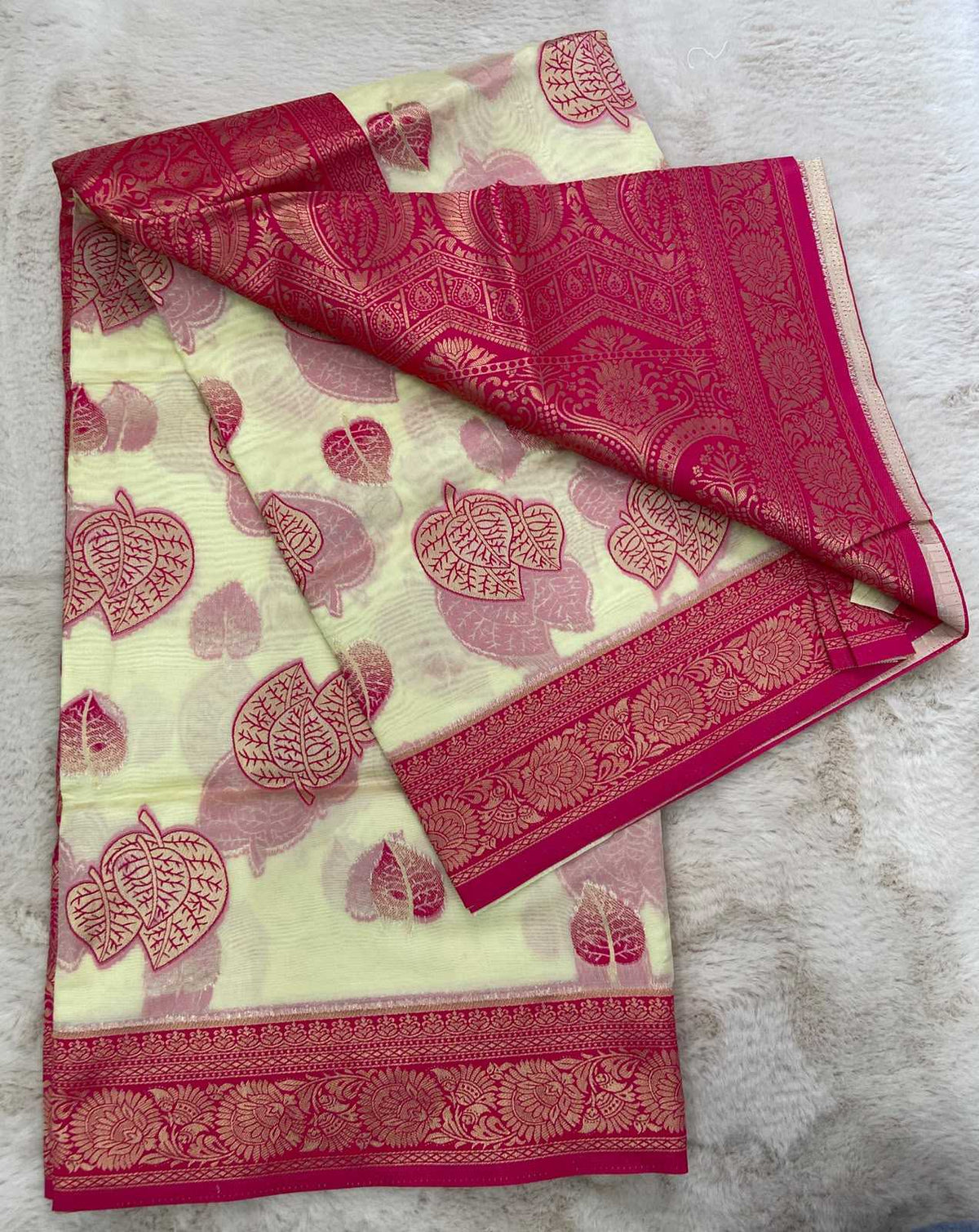 Naarira KESH140 Aadya Organza Designer Sarees