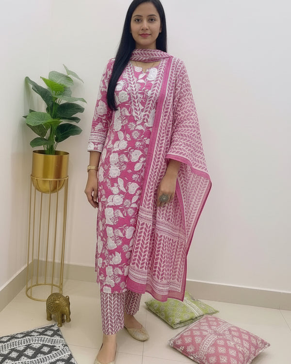 Naarira Siya Cotton Festive Kurtis - alternate view