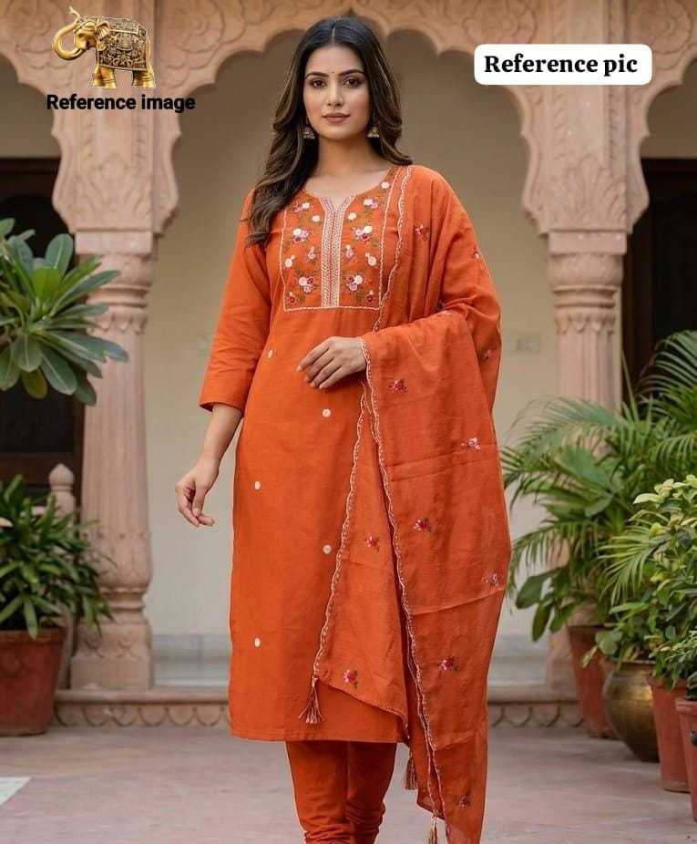 Naarira  Tasim Maslin Festive Kurtis