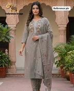 Naarira  Tasim Maslin Festive Kurtis