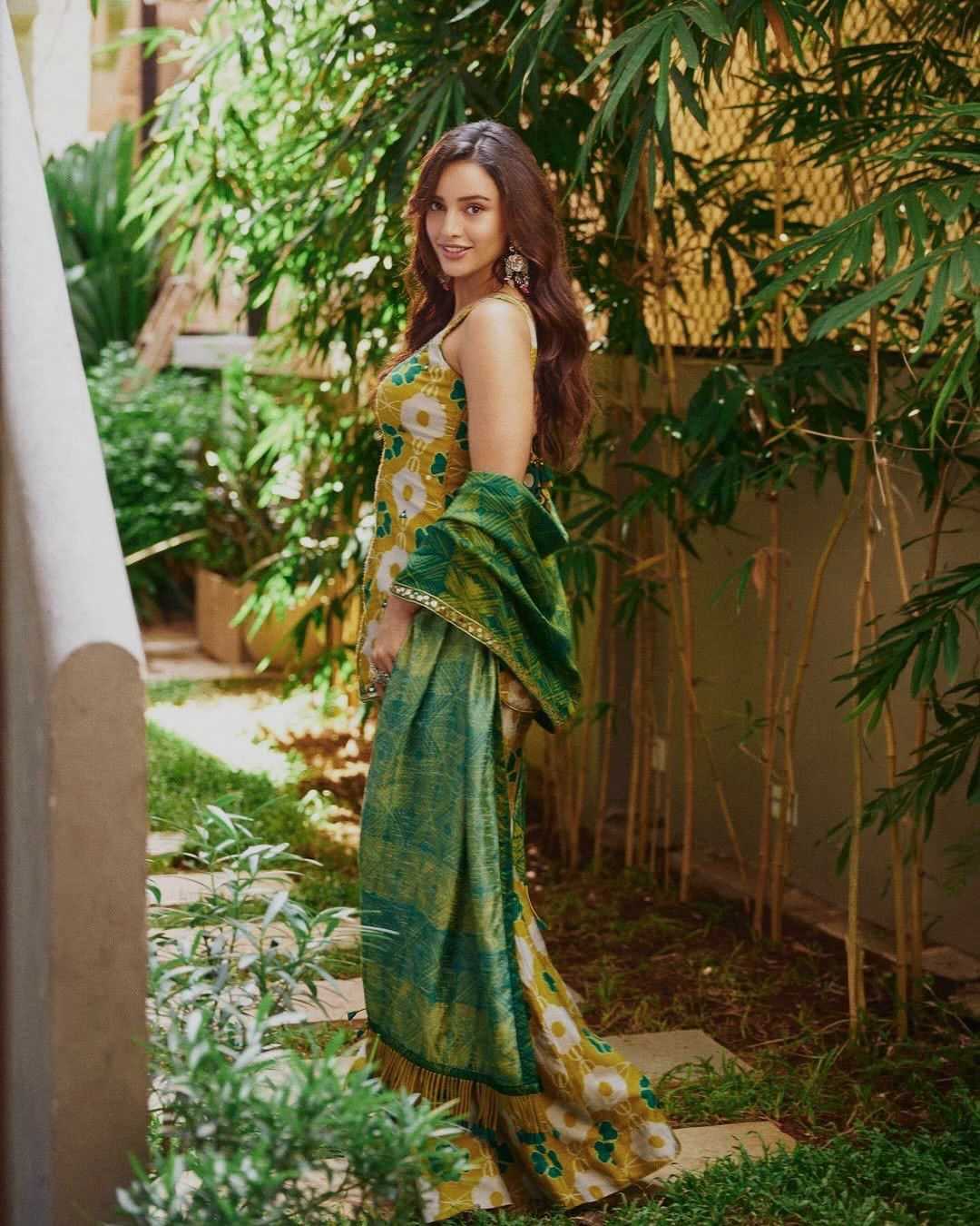 Naarira Chinon Silk Printed Suits