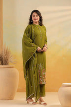 Naarira Palak Rayon Embroidery Suit
