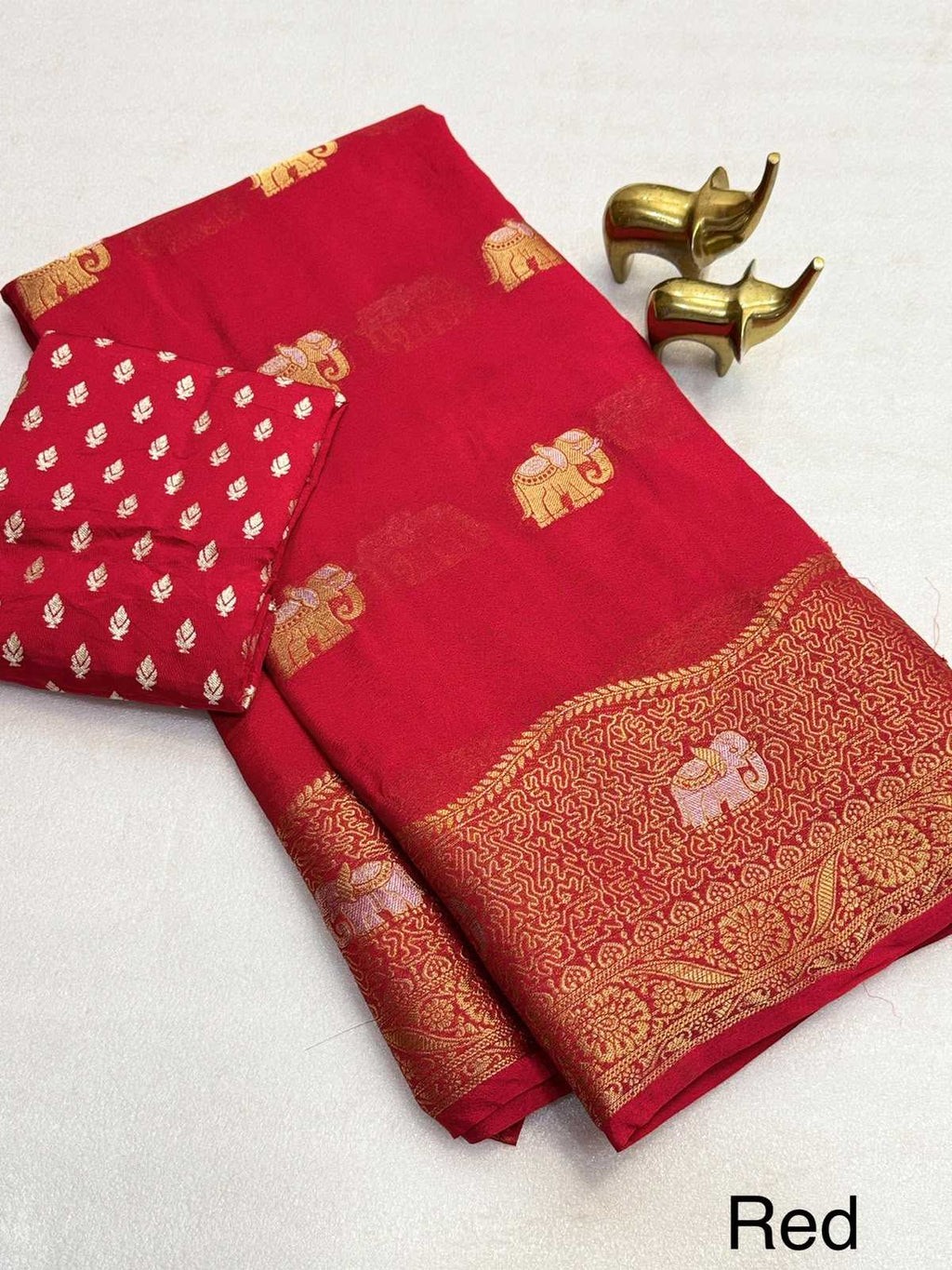 Naarira Devyani Soft Silk Sarees