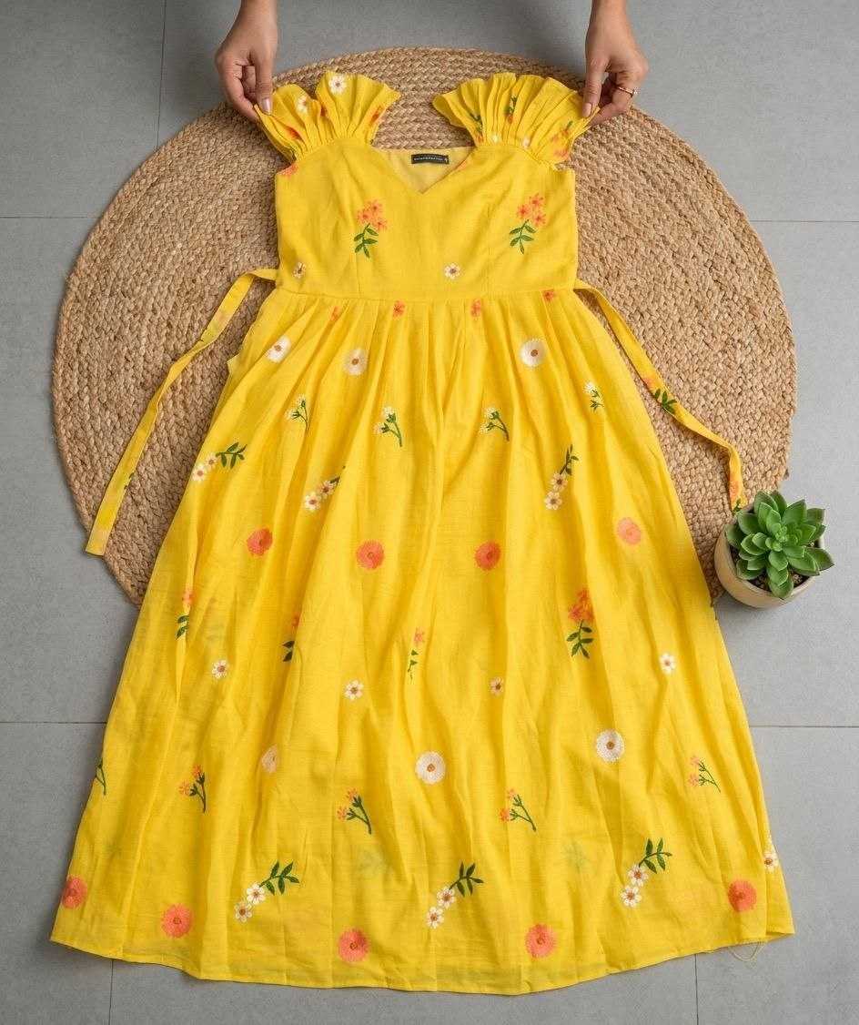 Naarira Bella Maska Cotton Floral Embroidered Gown
