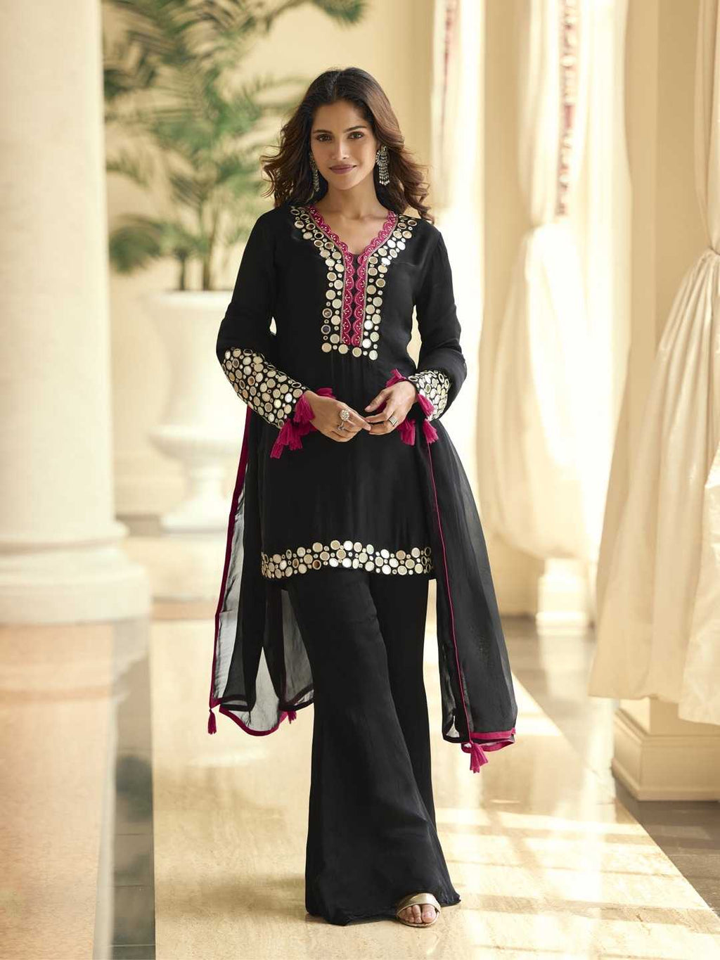 Naarira  Vichitra Silk