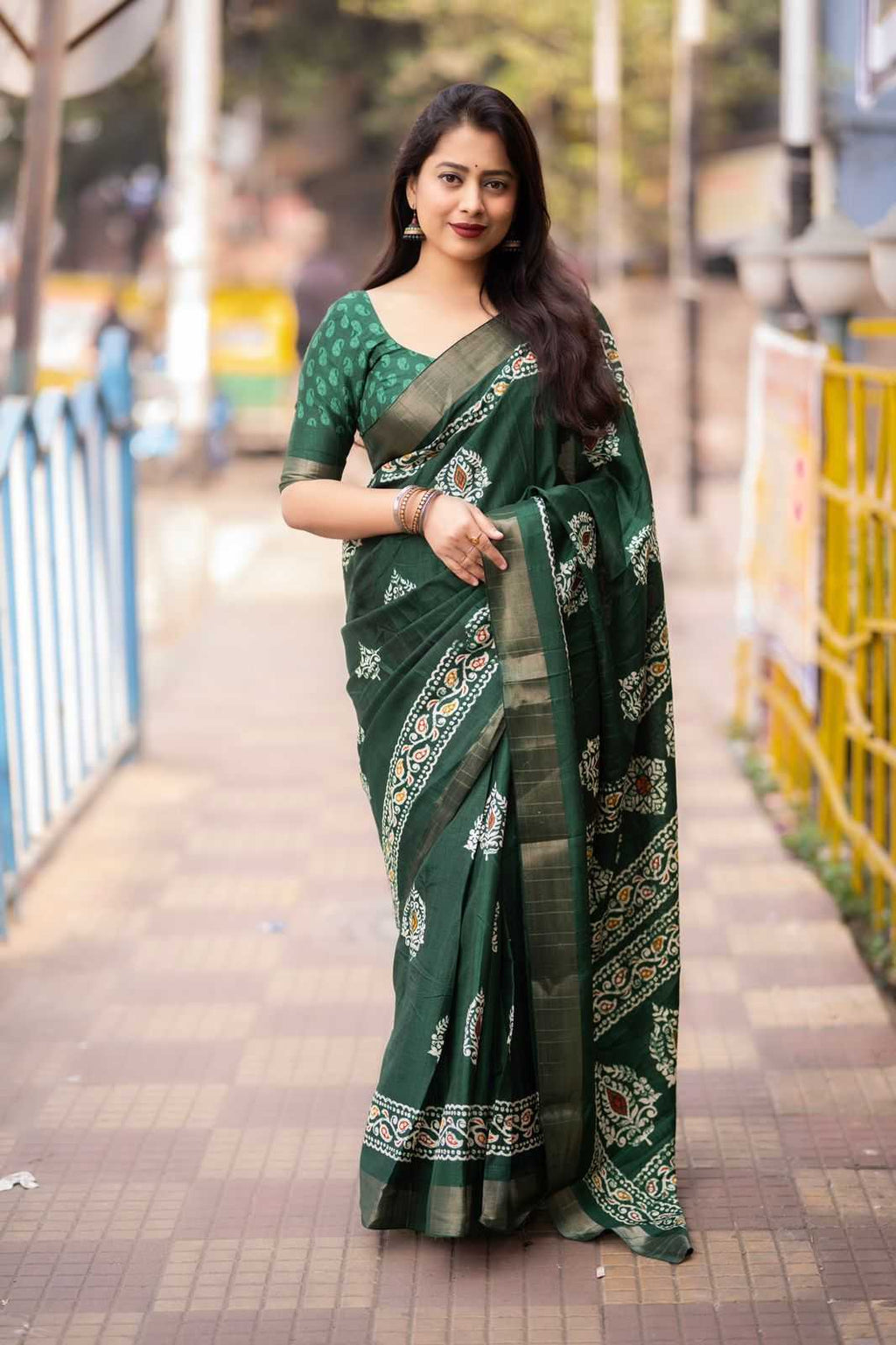 Naarira Soft Silk Fancy Sarees