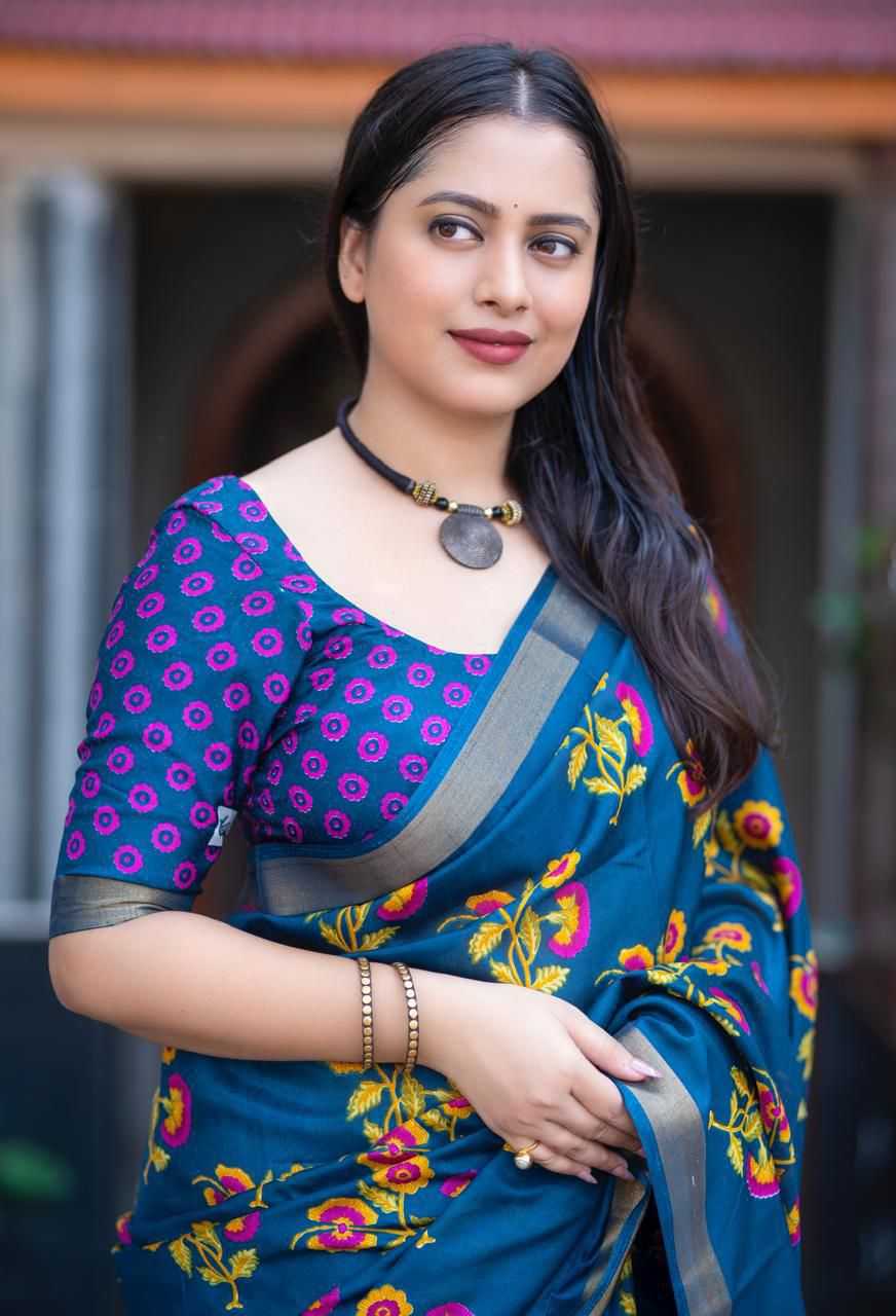 Naarira Soft Cotton Printed Sarees