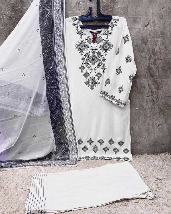 Naarira Heavy Rayon Ladies Suit - alternate view