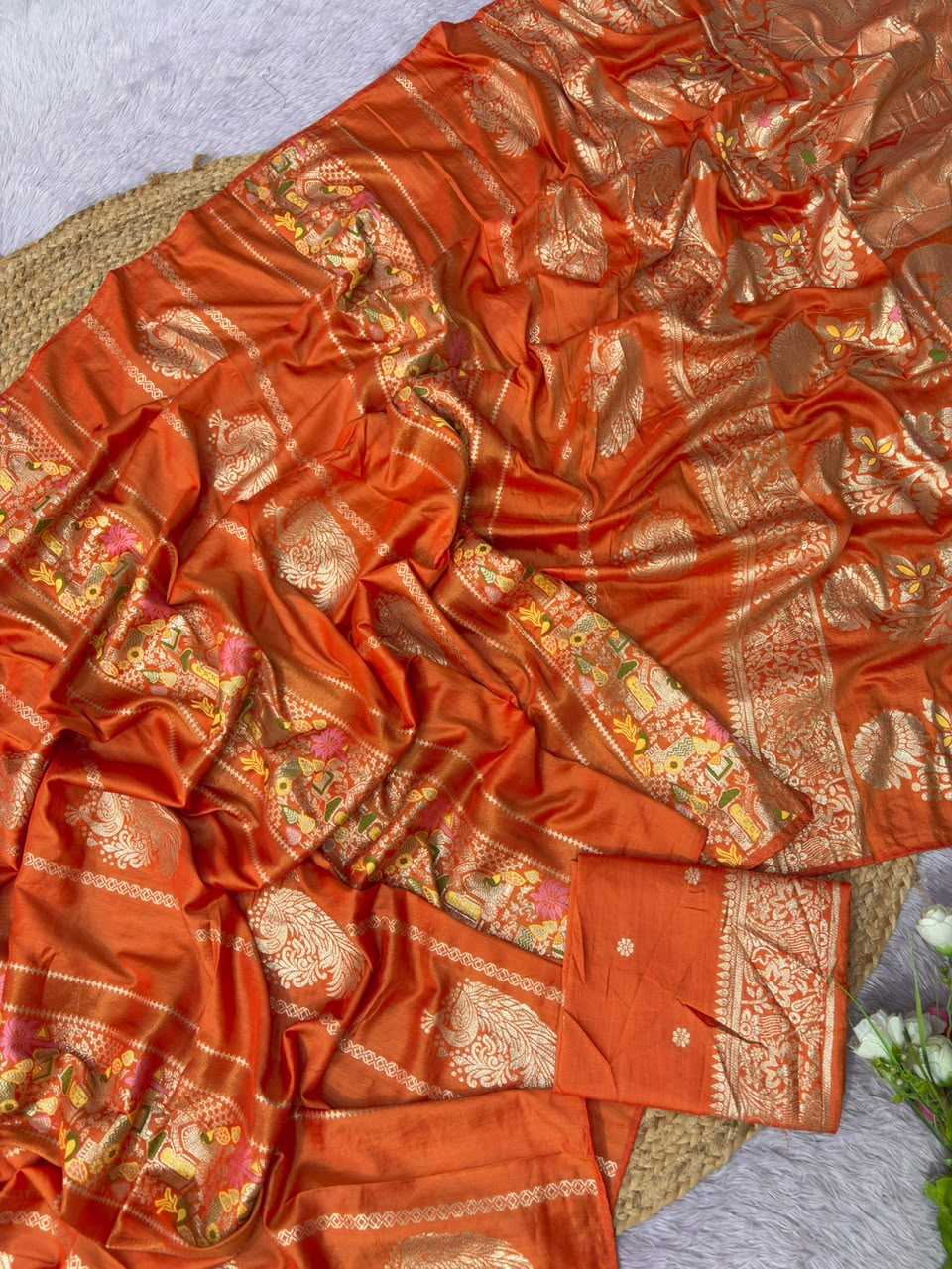 Naarira KESH484 Janhvi Russian Silk Soft Silk Sarees