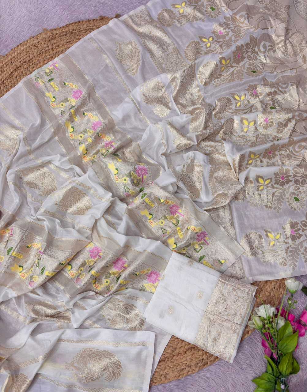 Naarira KESH484 Janhvi Russian Silk Soft Silk Sarees