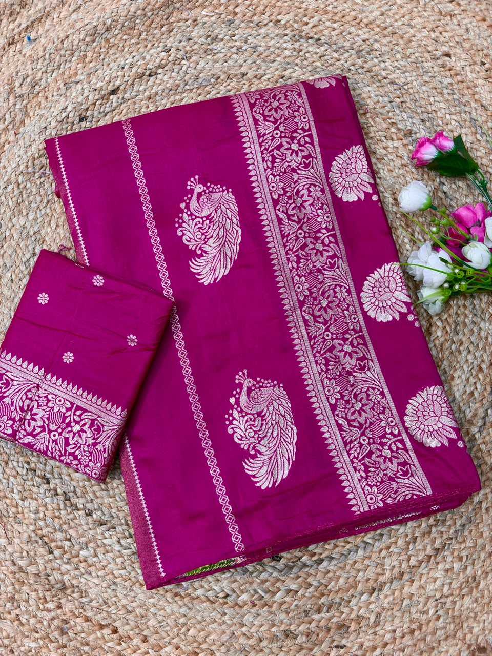 Naarira KESH484 Janhvi Russian Silk Soft Silk Sarees