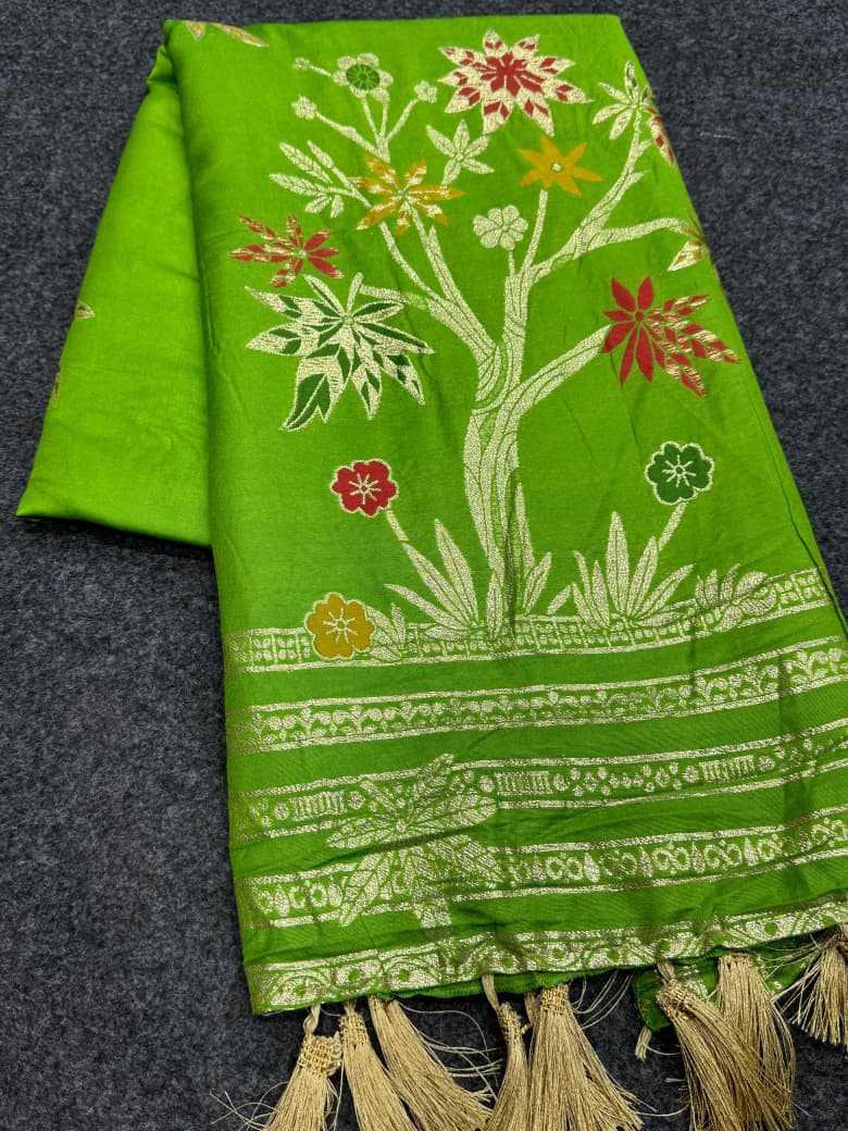 Naarira KESH484 Kajal Russian Silk Soft Silk Sarees