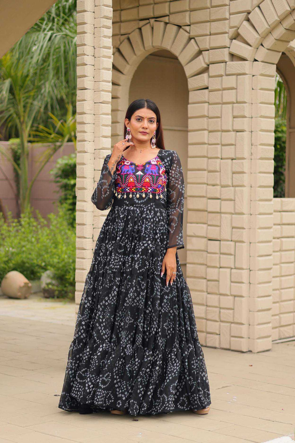 Naarira KESH498 122 Faux Georgette Embroidery Gowns