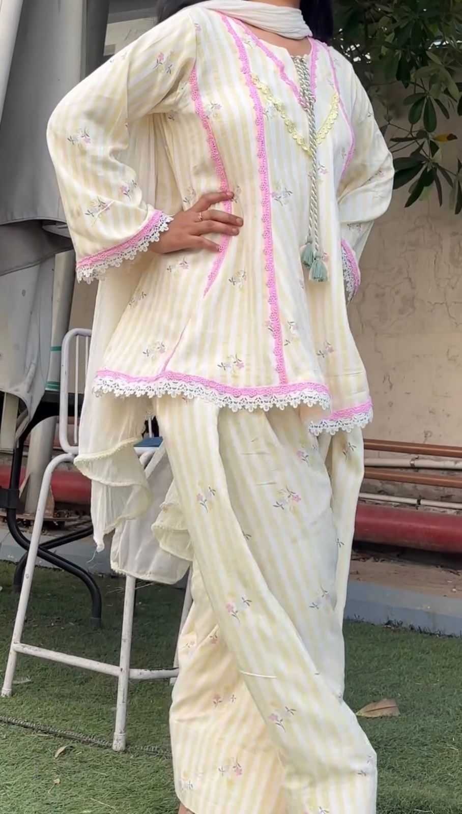 Naarira Crepe Designer Ladies Suit
