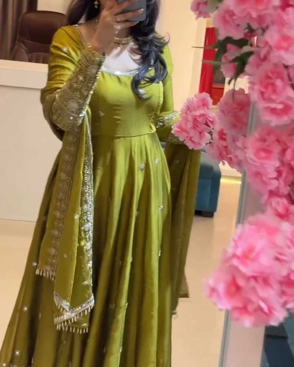 Naarira Crush Silk Embroidery Gowns