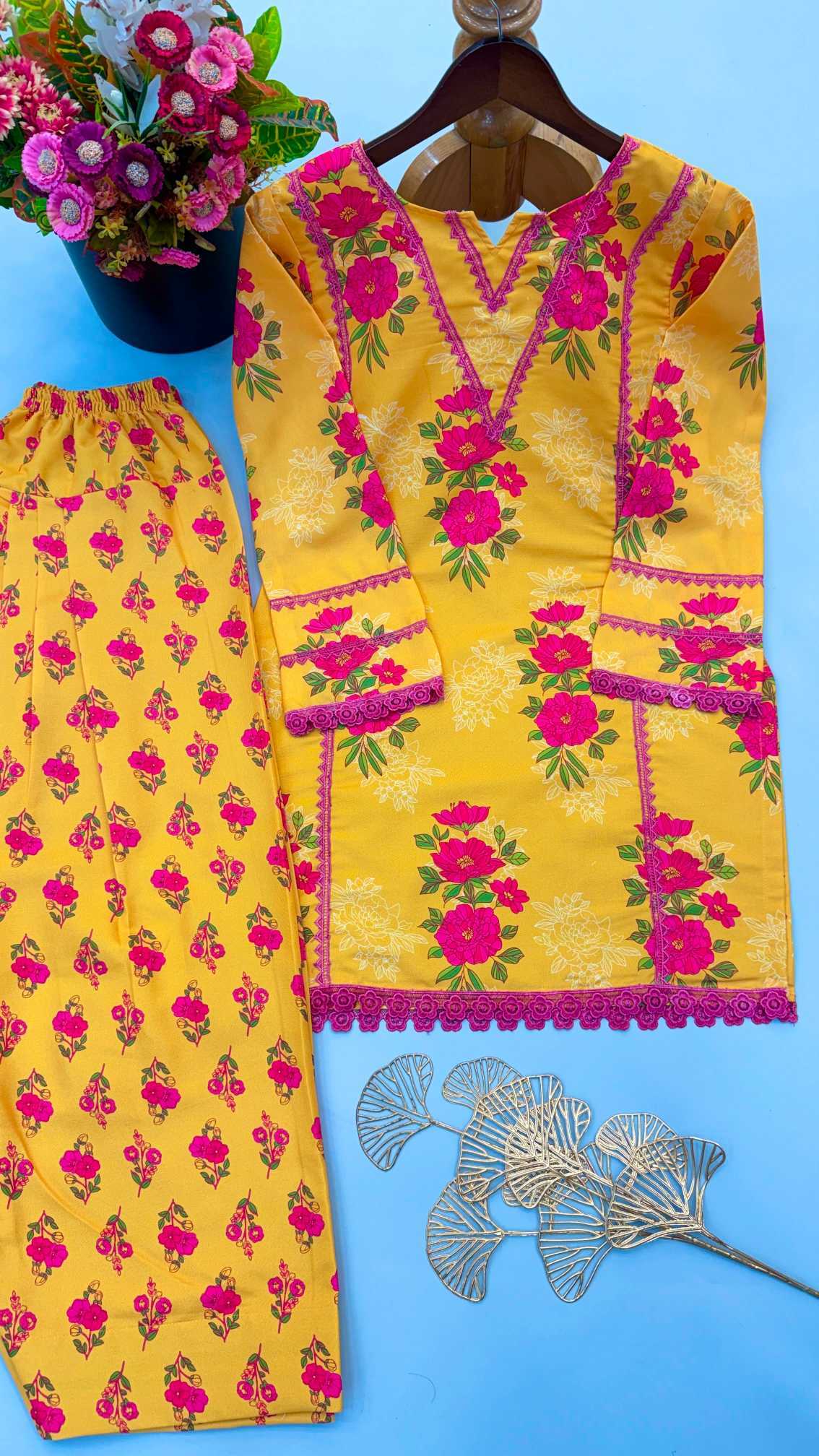 Naarira Crepe Ladies Suits