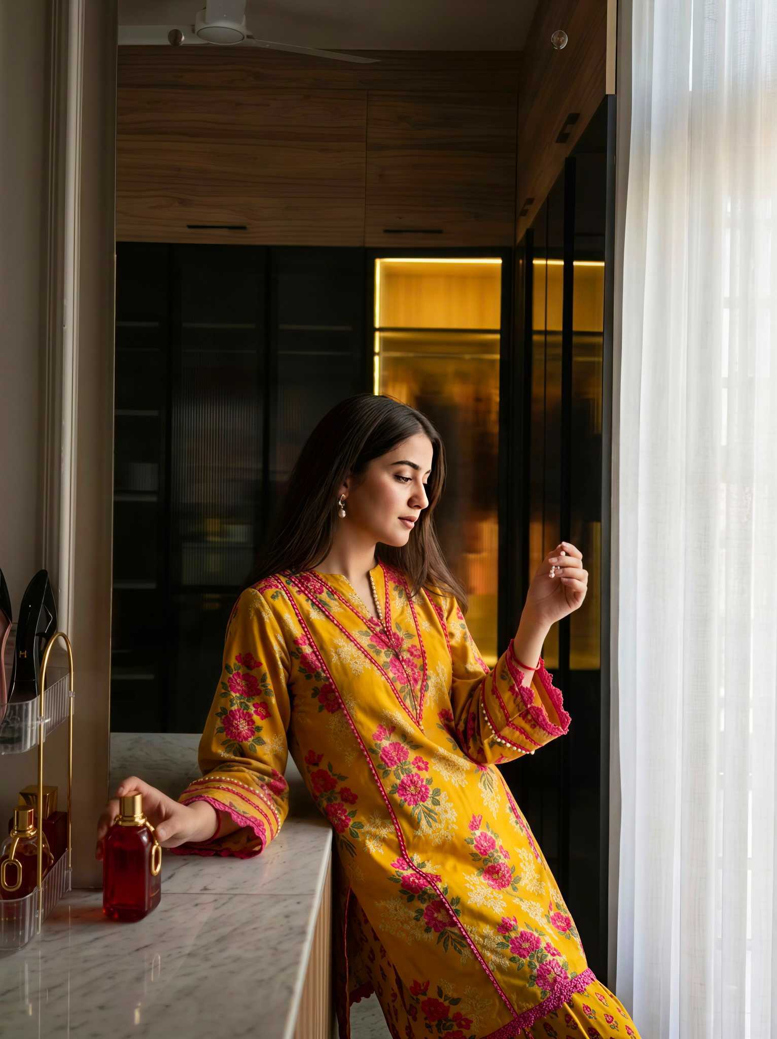Naarira Crepe Ladies Suits