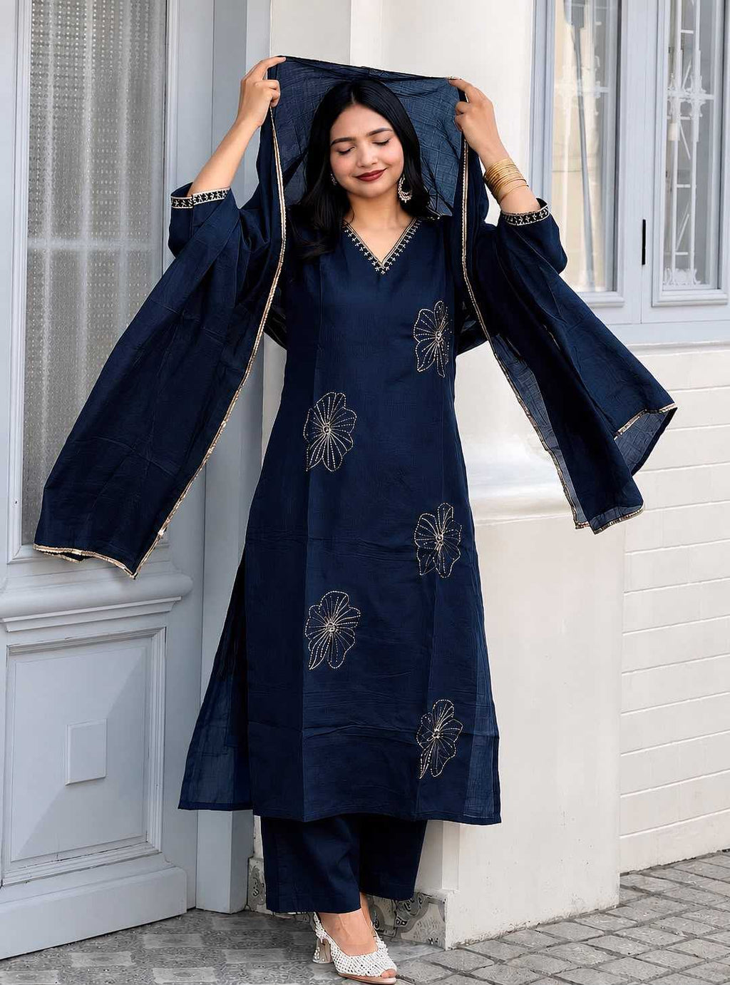 Naarira Heavy Roman Silk Embroidery Suit