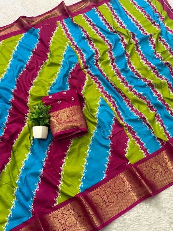 Naarira SAGUN Jacquard Printed Sarees