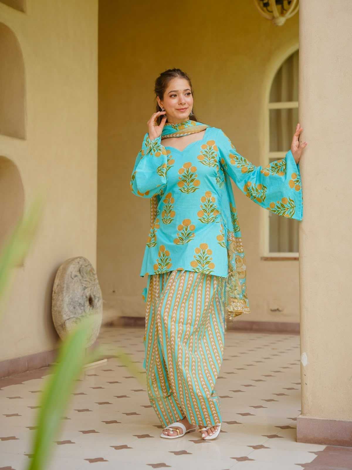 Naarira Cotton Cambric Printed Suits