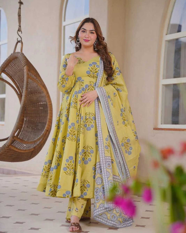 Naarira Devi vol 19 Silk Cotton Printed Suits