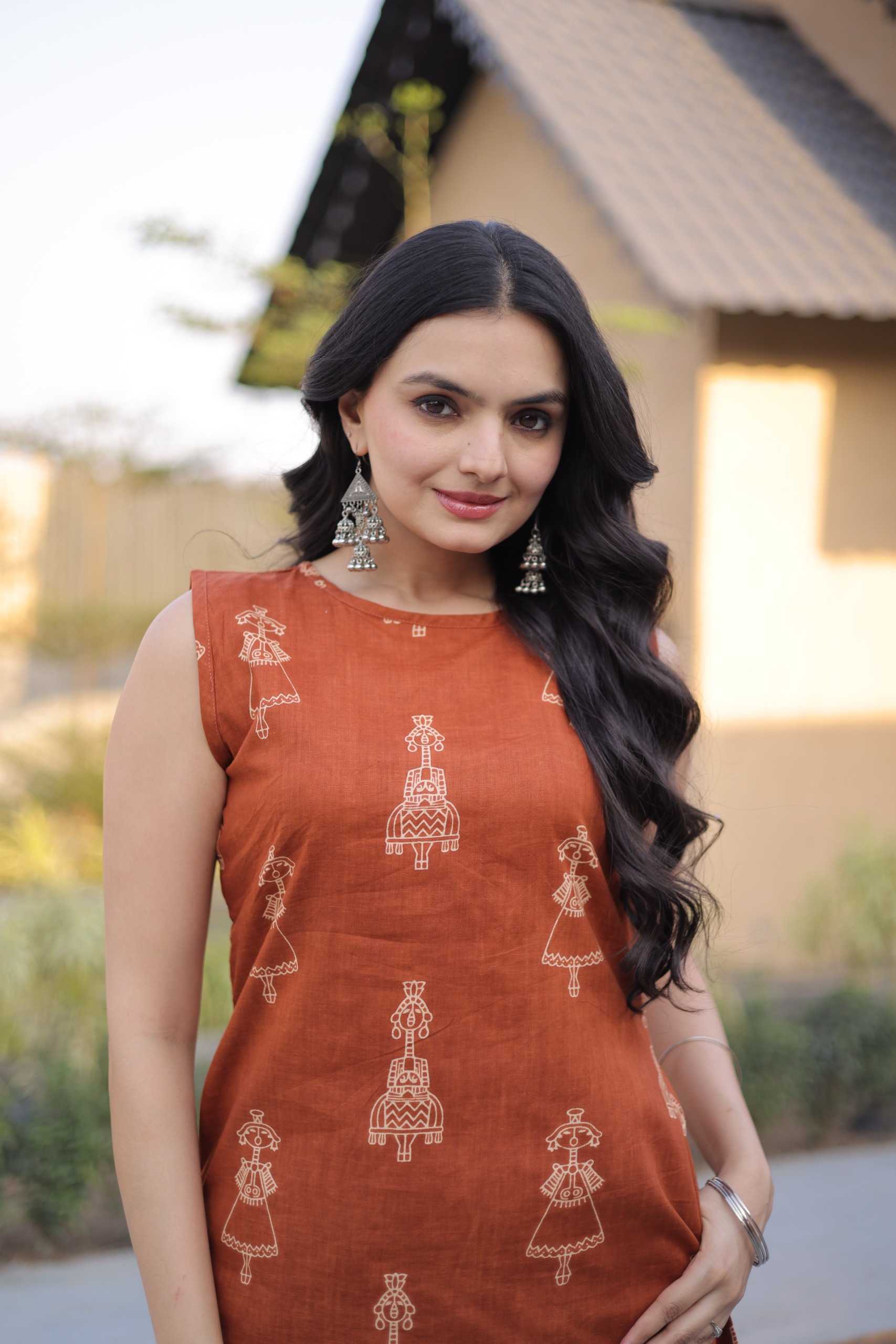 Naarira Cotton earing Print Kurti