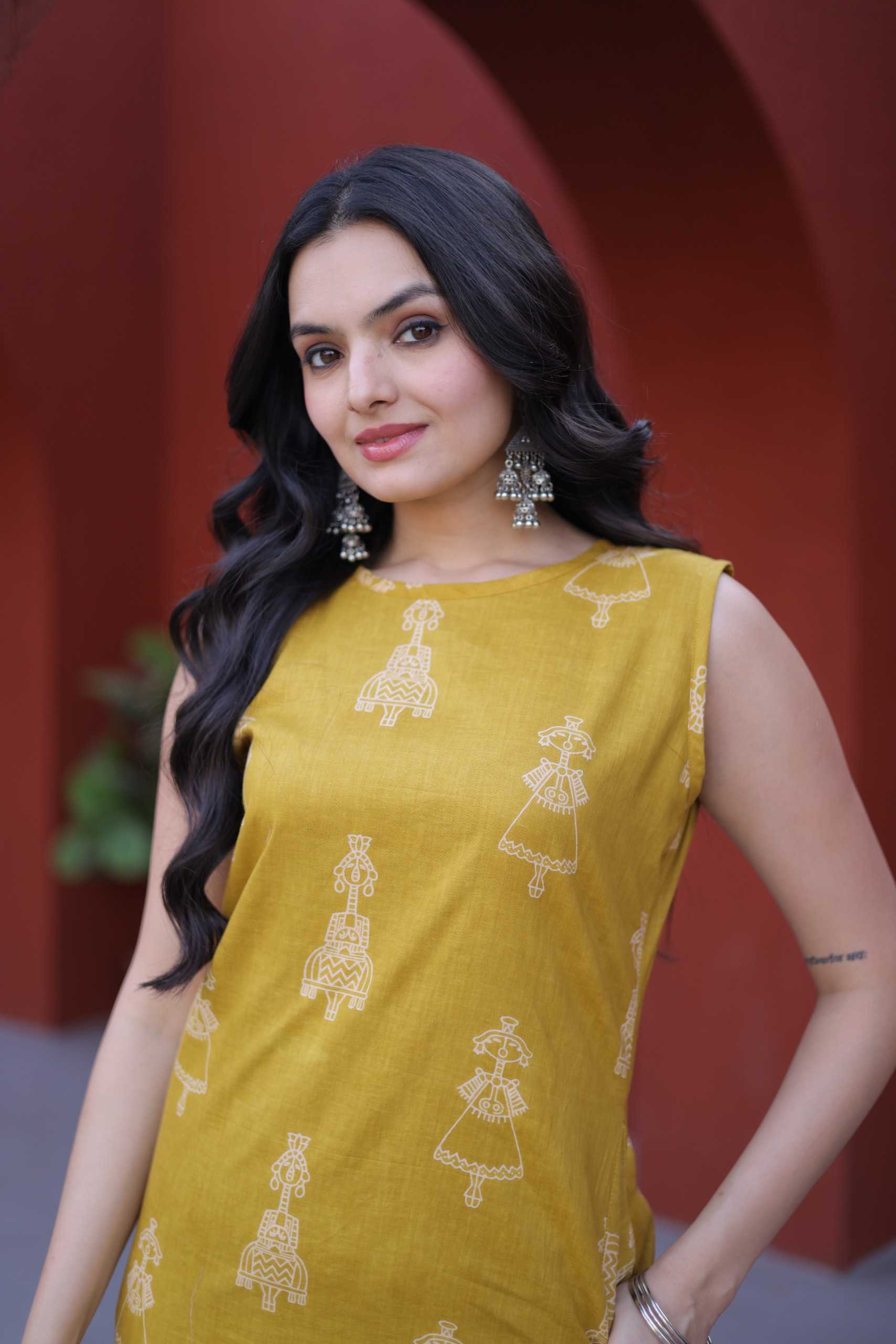 Naarira Cotton earing Print Kurti