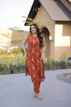 Naarira Cotton earing Print Kurti