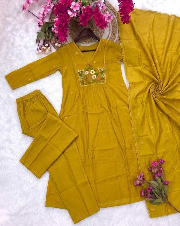 Naarira Pure Viscos Designer Kurti - alternate view