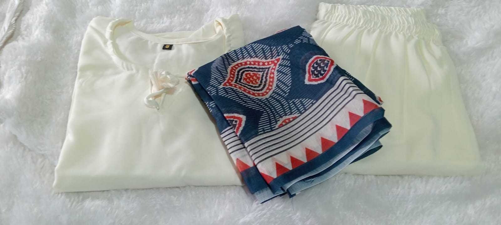 Naarira Rayon Ladies Suit