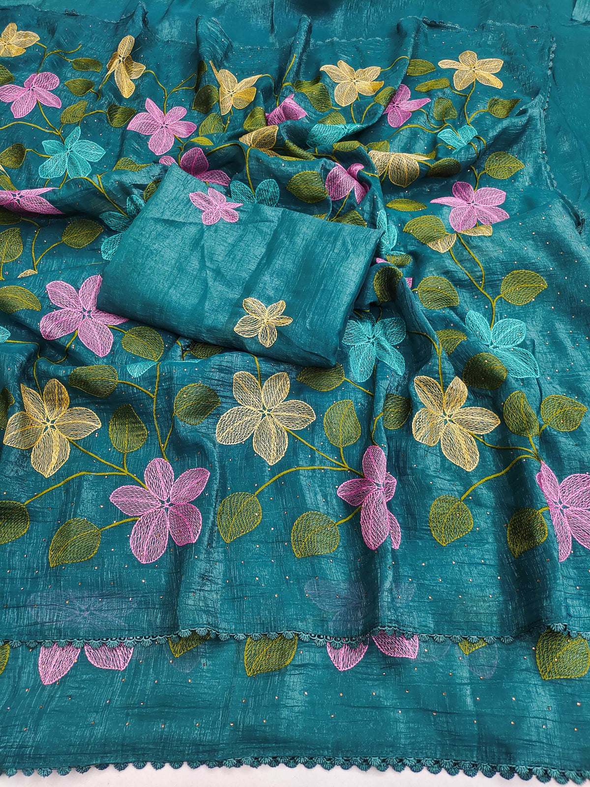 Naarira KESH569 FLORIOUS Viscose Fancy Sarees