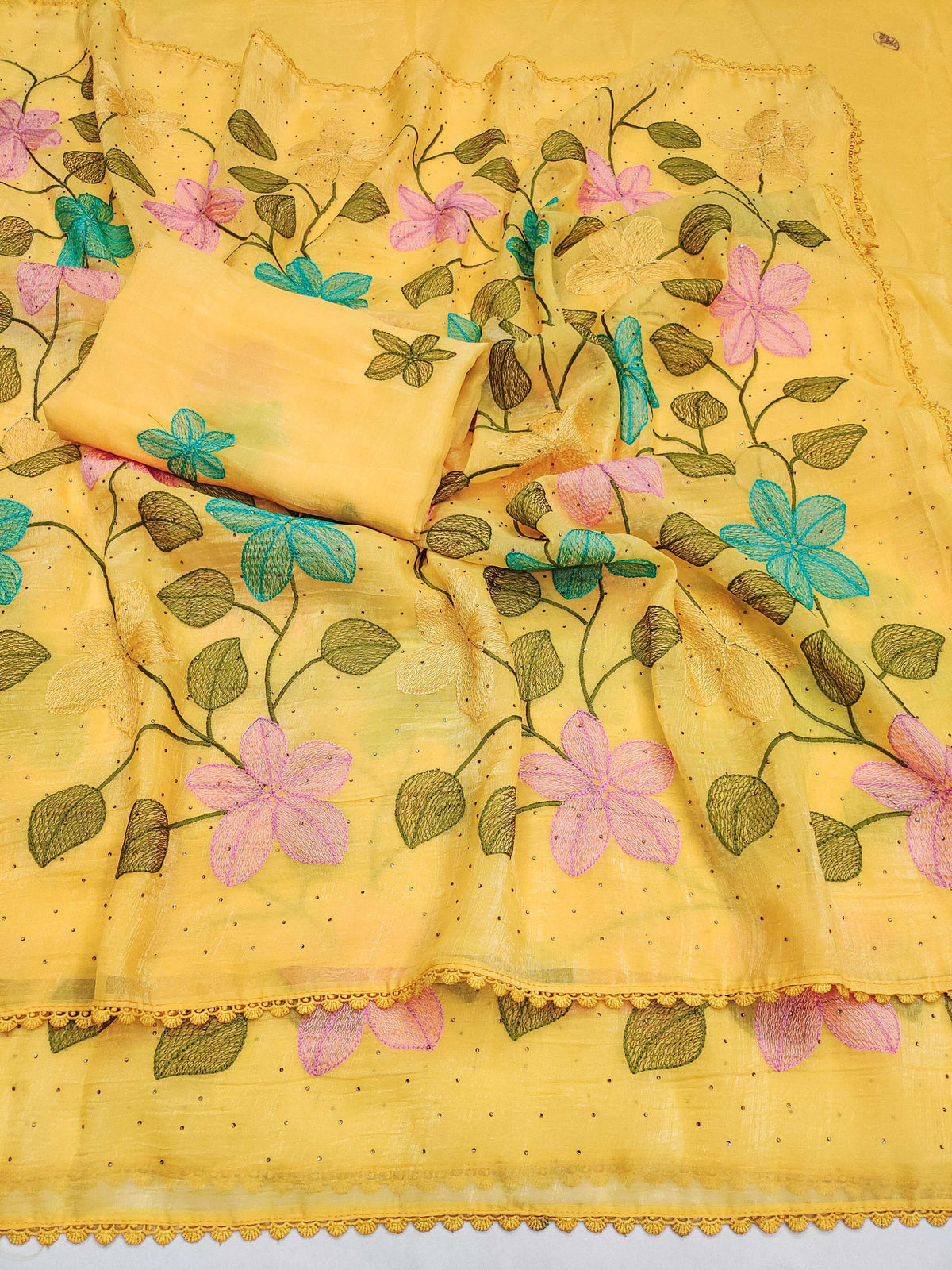 Naarira KESH569 FLORIOUS Viscose Fancy Sarees
