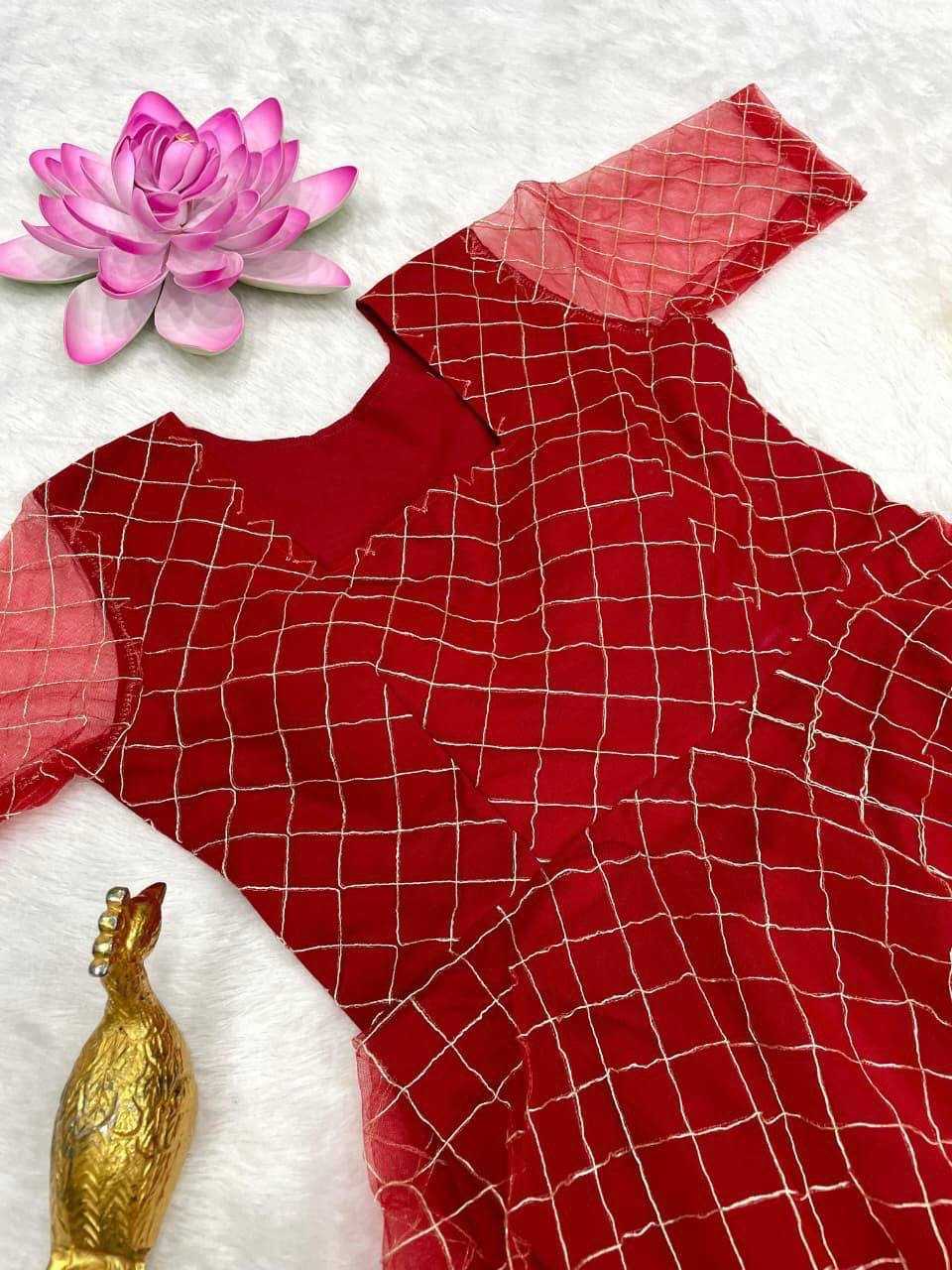 Naarira Dhanishta Net Fancy Gown