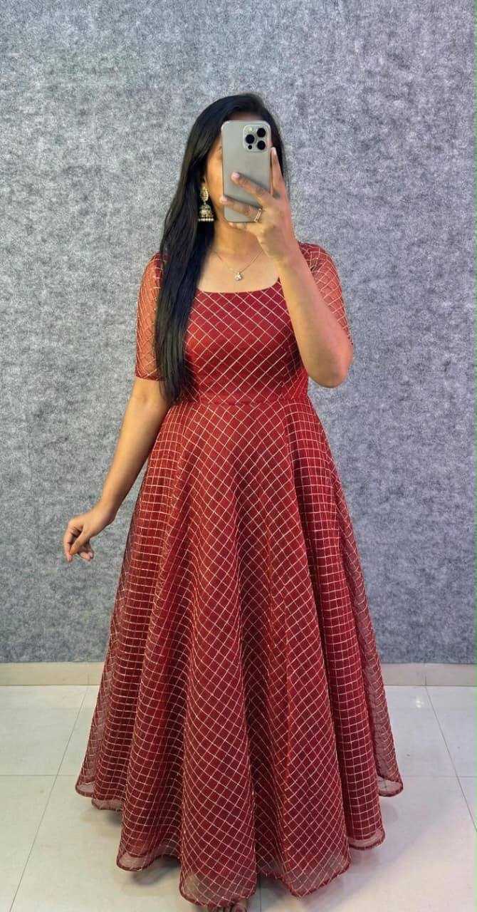 Naarira Dhanishta Net Fancy Gown