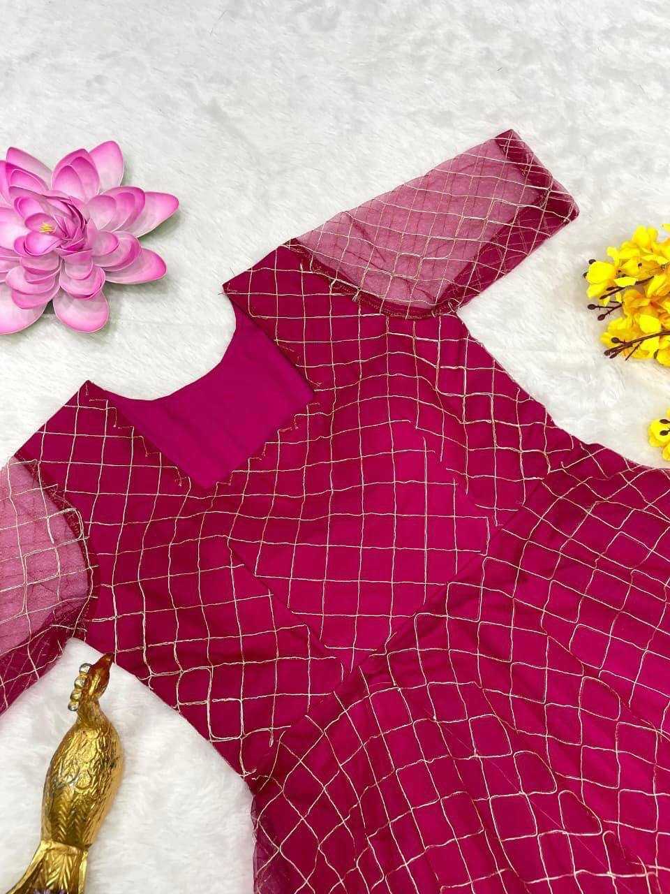 Naarira Dhanishta Net Fancy Gown