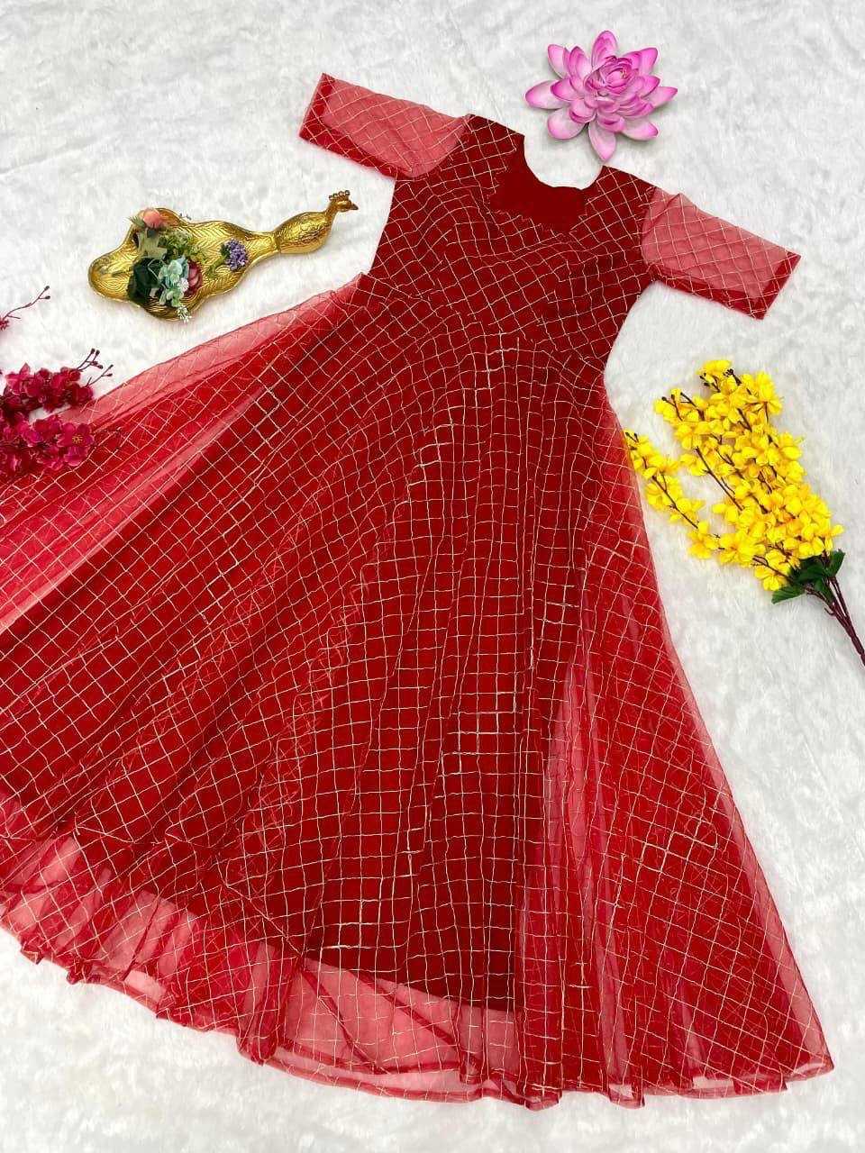 Naarira Dhanishta Net Fancy Gown