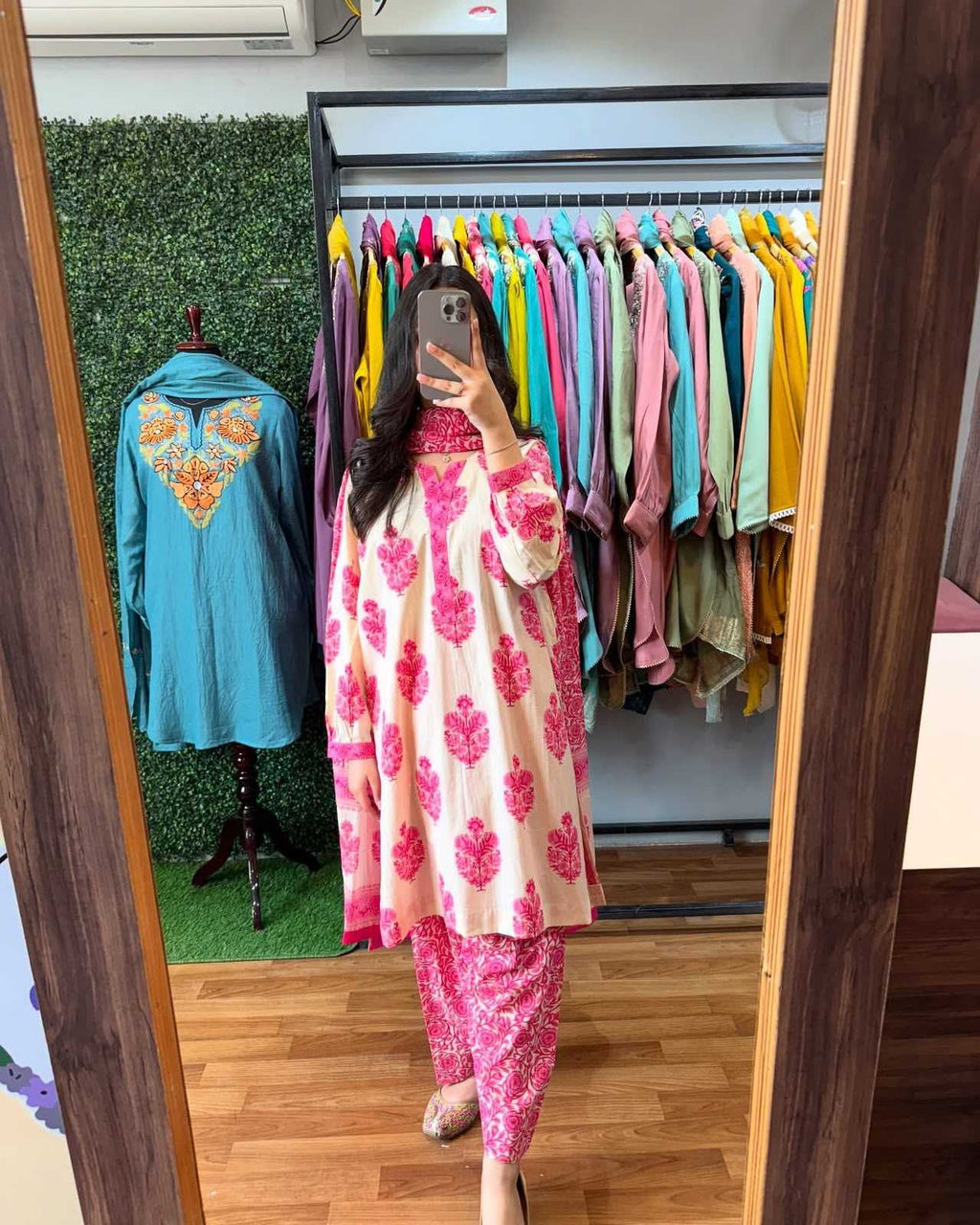 Naarira Geet Pure Masalin Cotton Printed Suit