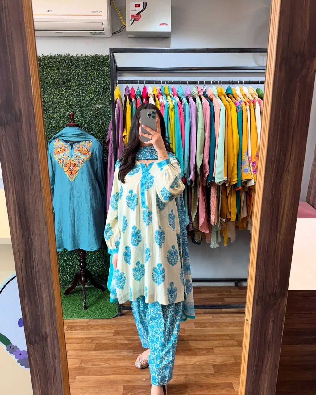 Naarira Geet Pure Masalin Cotton Printed Suit