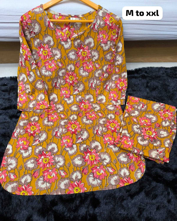 Naarira Maheshwari Cotton Short Kurti - alternate view