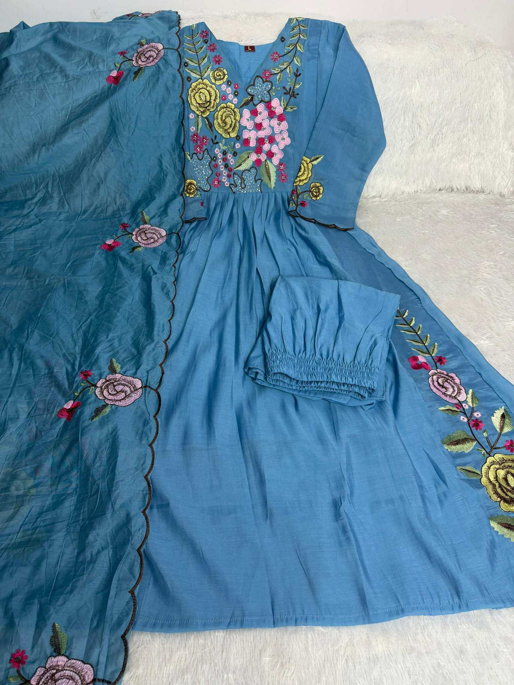 Naarira Chanderi Soft Embroidery Suit