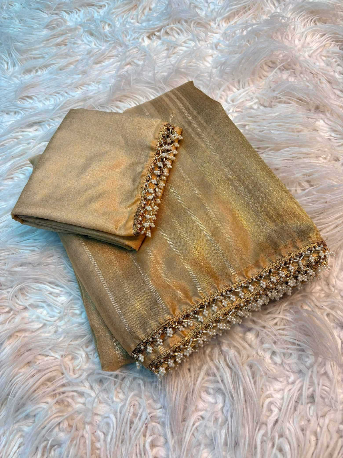 Naarira Deepali Tissue Organza Sarees