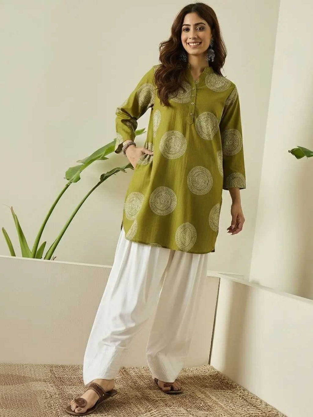 Naarira Abhira Viscose Rayon Farsi Salwar Co-ord Set