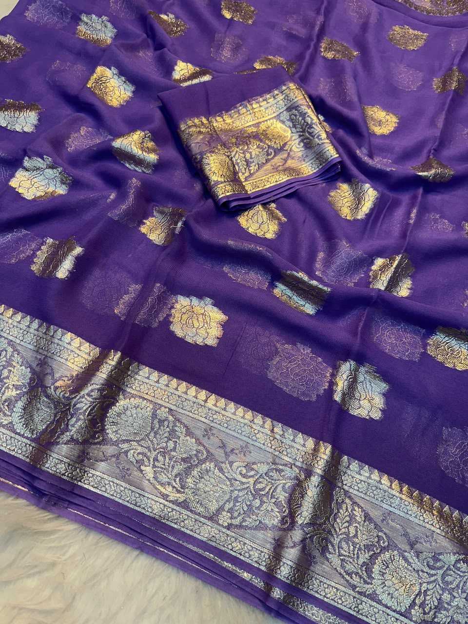 Naarira Garima Premium Georgette Designer Saree